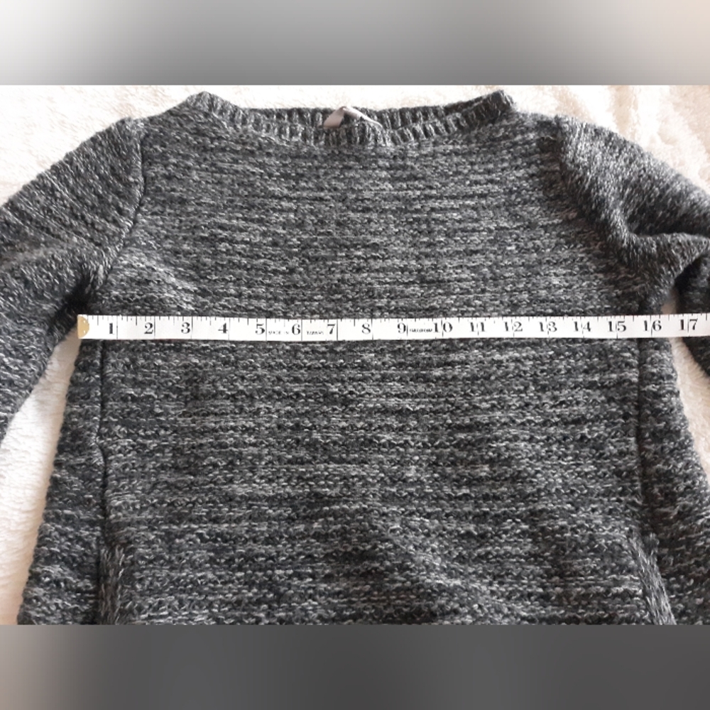 Merino Wool Sweater with Pockets - Picture 2 of 7